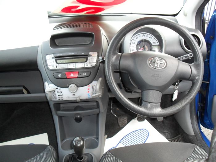 Toyota Aygo 1.0 VVT-i Blue 5dr Hatchback Petrol Blue Met