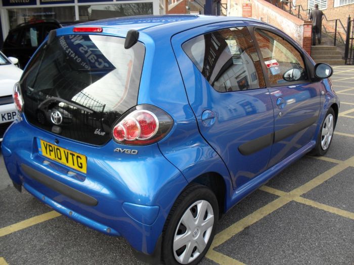 Toyota Aygo 1.0 VVT-i Blue 5dr Hatchback Petrol Blue Met