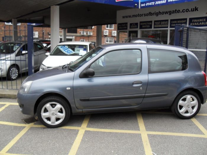 Renault Clio 1.2 Campus Hatchback Petrol Blue/grey Met