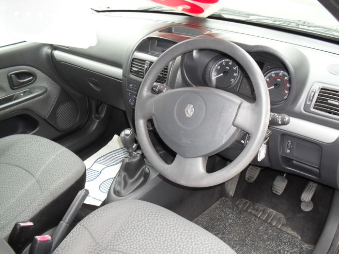 Renault Clio 1.2 Campus Hatchback Petrol Blue/grey Met