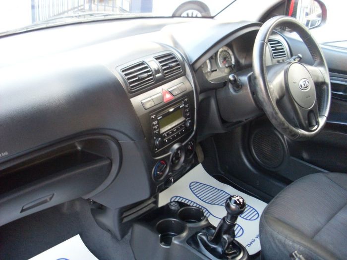 Kia Picanto 1.1 Strike 5dr Hatchback Petrol Bright Red