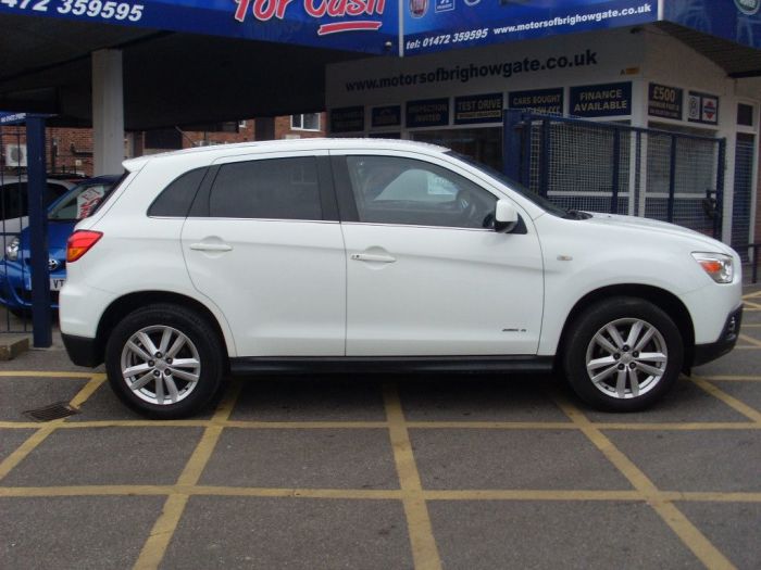 Mitsubishi ASX 1.6i 4 ClearTec 5dr Hatchback Petrol White