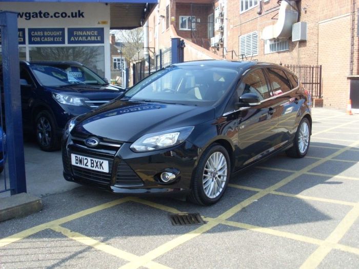 Ford Focus 1.0 125 EcoBoost Zetec 5dr Hatchback Petrol Panther Black
