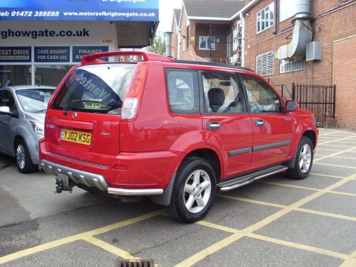 Nissan X Trail 2.0i Sport 5dr Estate Petrol Bright Red