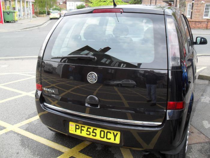 Vauxhall Meriva 1.4i 16V 5dr MPV Petrol Black