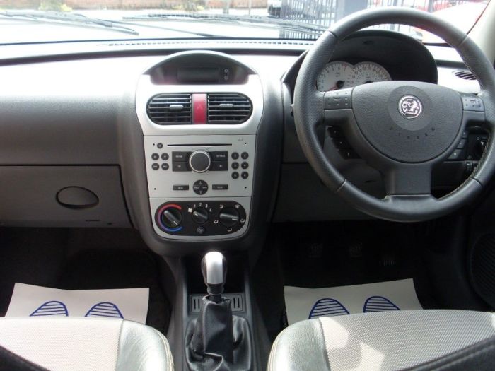 Vauxhall Corsa 1.4i 16V SXi+ 3dr Hatchback Petrol Ultra Blue