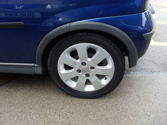 Vauxhall Corsa 1.4i 16V SXi+ 3dr Hatchback Petrol Ultra Blue