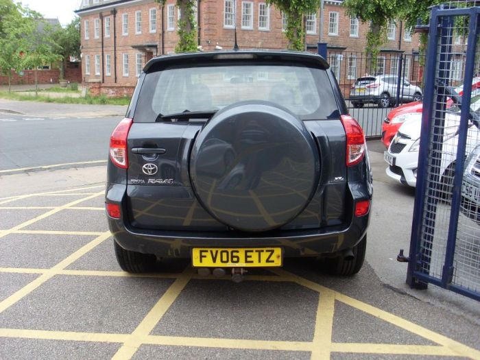 Toyota Rav-4 2.2 D-4D XT4 5dr Estate Diesel Grey Metallic