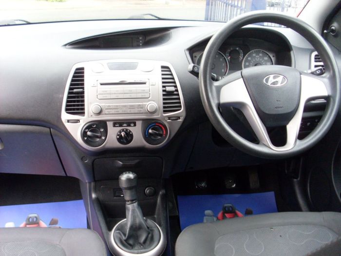 Hyundai i20 1.2 Classic 3dr Hatchback Petrol Metallic Blue