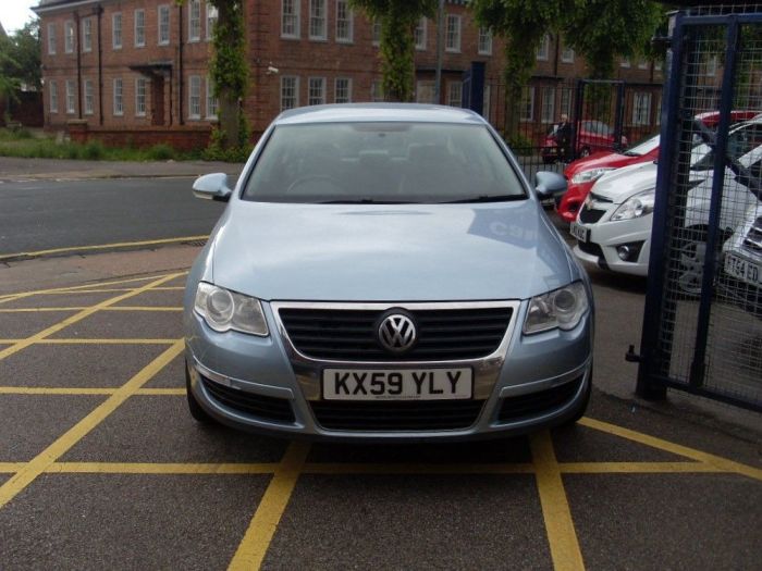 Volkswagen Passat 2.0 Highline TDI CR 4dr Saloon Diesel Sky Blue Metallic