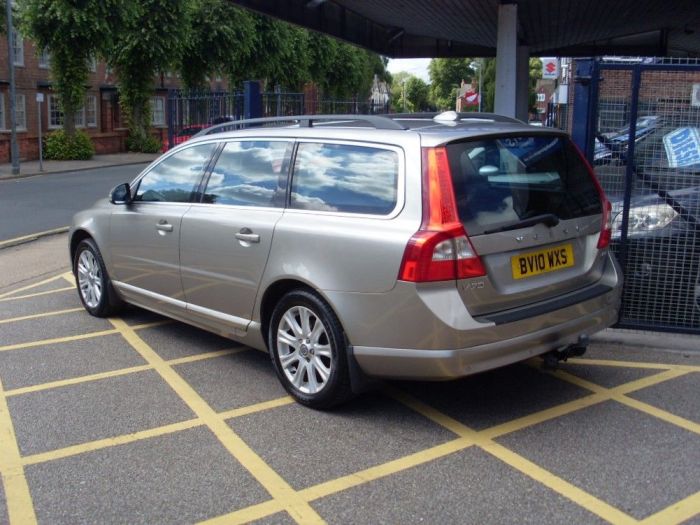 Volvo V70 2.0D SE 5dr Estate Diesel Platinum Silver