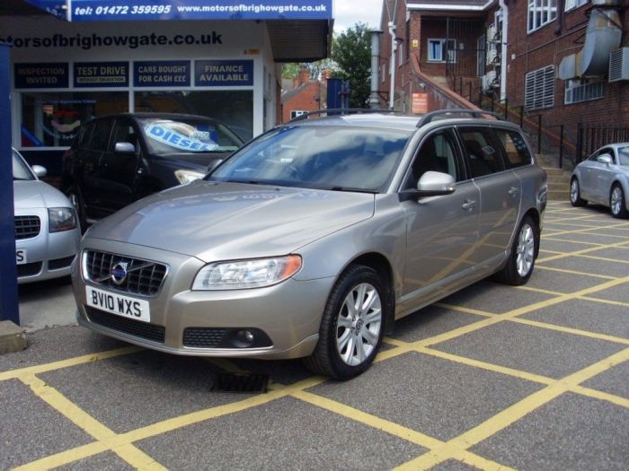 Volvo V70 2.0D SE 5dr Estate Diesel Platinum Silver