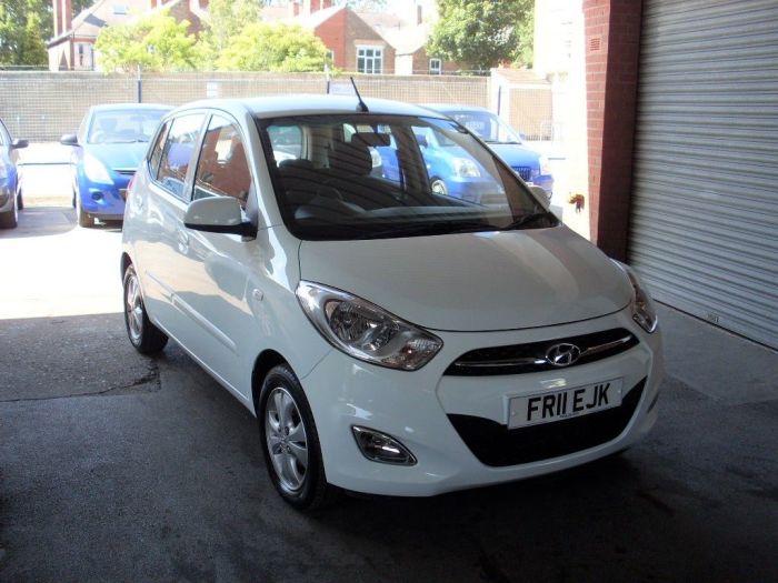 Hyundai i10 1.2 Active 5dr Auto Hatchback Petrol White