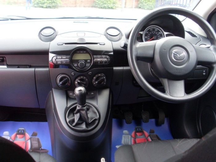 Mazda 2 1.3 TS 5dr Hatchback Petrol Red