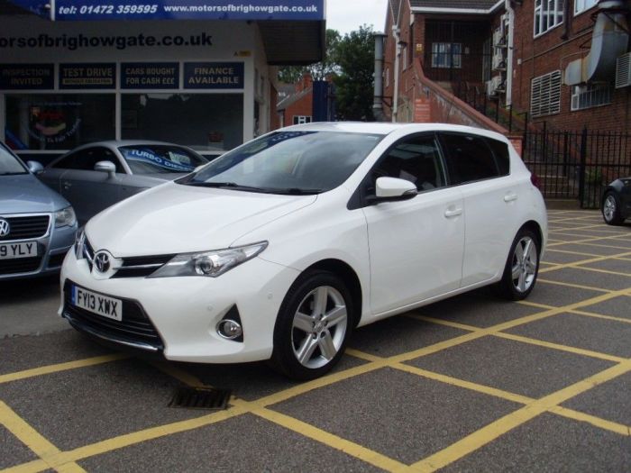 Toyota Auris 1.6 Excel 5dr Hatchback Petrol White