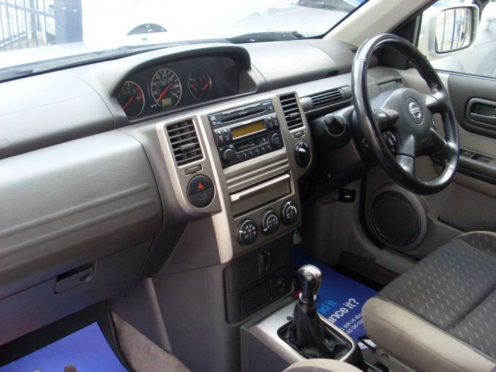 Nissan X Trail 2.2 dCi 136 Sport 5dr Estate Diesel Silver