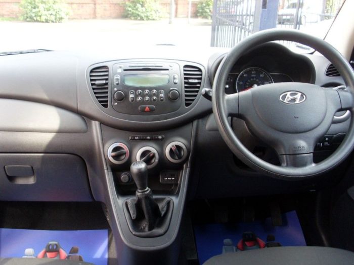 Hyundai i10 1.2 Classic 5dr Hatchback Petrol White