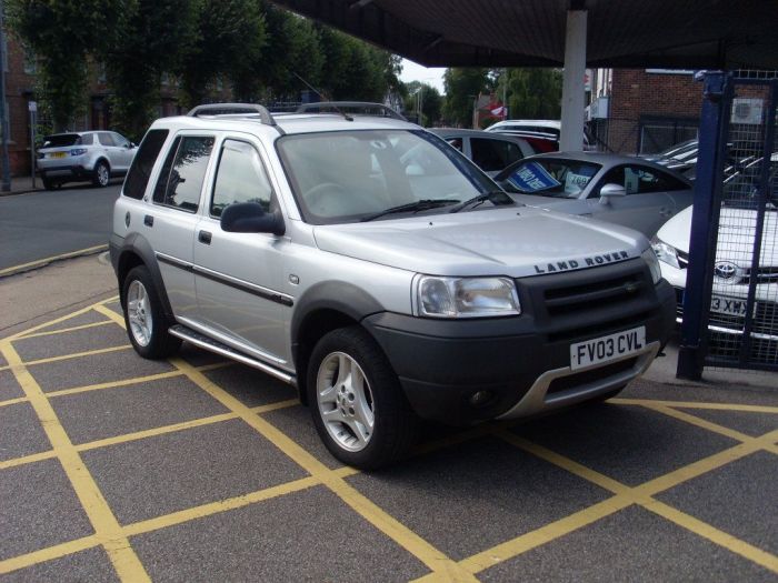 Land Rover Freelander 2.0 Td4 ES Premium SW 5dr Estate Diesel Silver