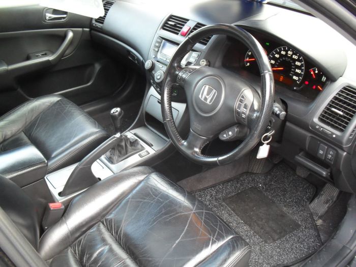 Honda Accord 2.2 i-CTDi EX 4dr Saloon Diesel Silver